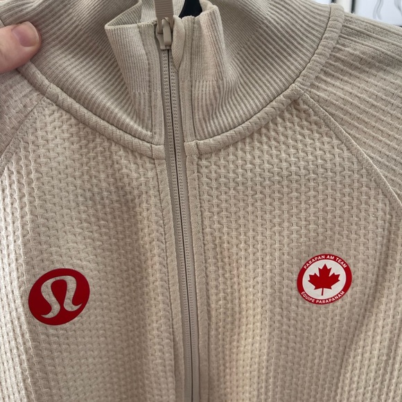 STILL AVAILABLE!!!! Swift Engineered warmth 1/2 zip ivory Size 12 Women - Picture 6 of 8